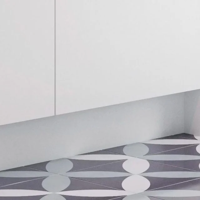 Linn Bad Sokkel, Max 2,5 meter, H: 14,8 cm, pr meter | 7008320 Linn Bad Sokkel, Max 2,5 meter, H: 14,8 cm, pr meter | 7008320