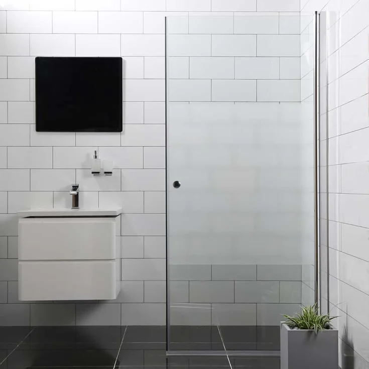 Bathlife Allsidig dusjdør, 70 cm, delvis frostet glass, sølv profil | 40790610