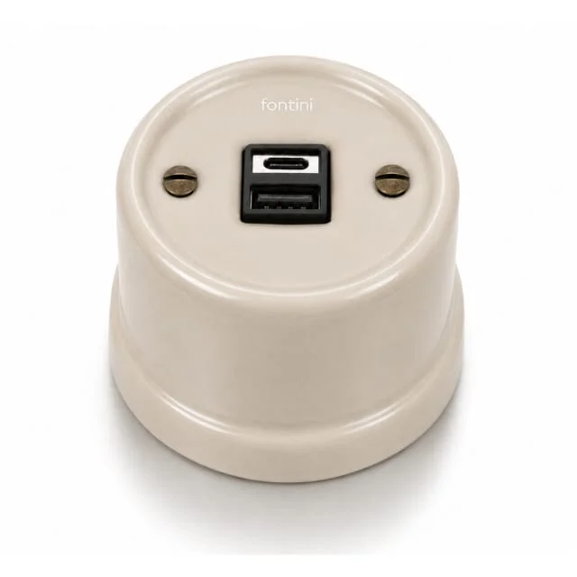 Fontini Garby USB-lader i porselen uten kabling, A+C, sort | 30766885 Fontini Garby USB-lader i porselen uten kabling, A+C, sort | 30766885